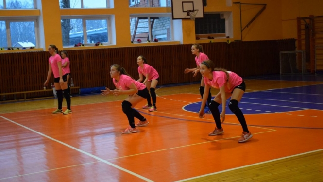 latvijas-cempionats-volejbola-u-15-jaunietem-2-liga-1-grupa-preilos-001-1024x683.jpg