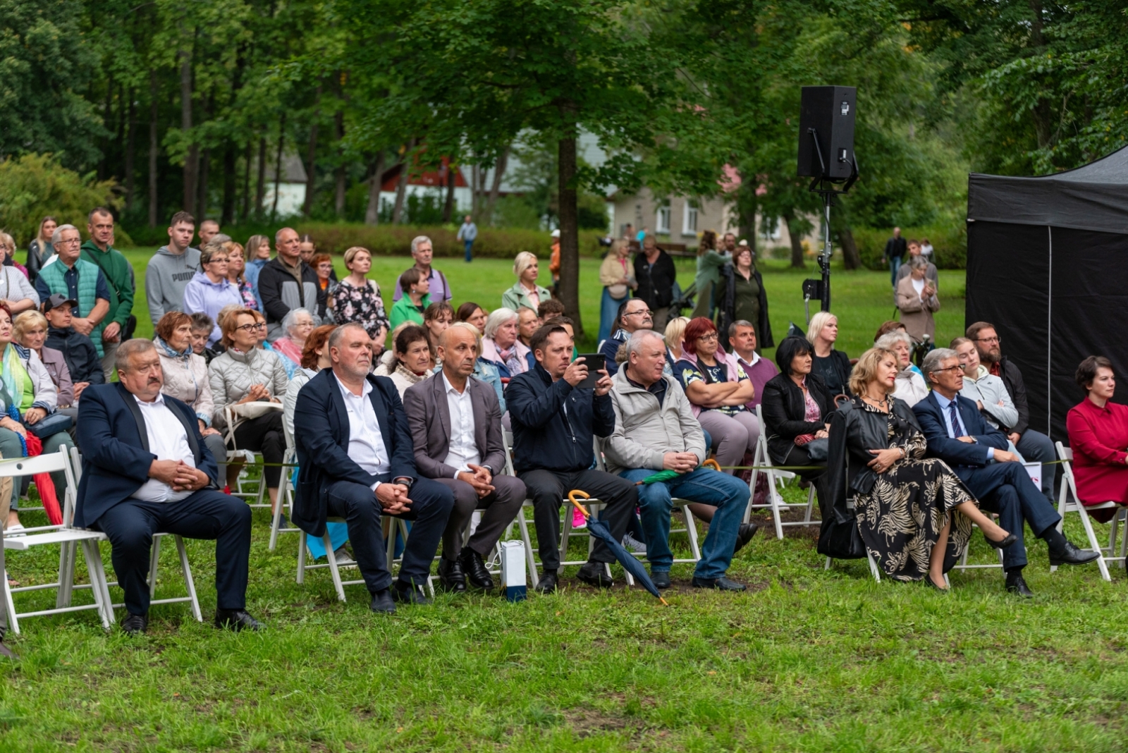 Koncerts “Pasaules mūzika brīvībai”, autorkoncerti “Pusnakts stundā”, milzu planētu parks “Mēness starus stīgo”