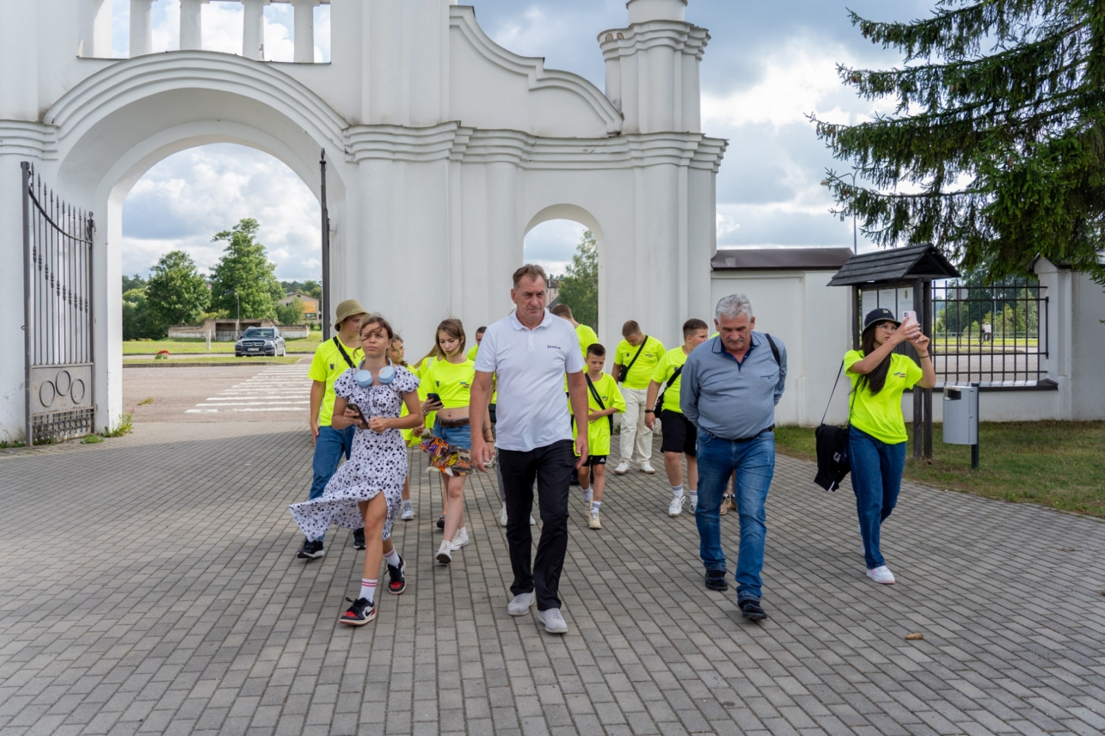 Aizvadīta Preiļu sadraudzības pilsētas Ņižinas bērnu nometne “Saulespuķe ‘24”